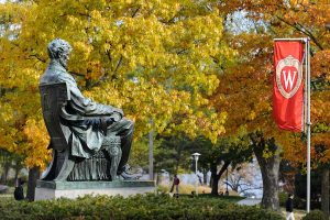 photo of the Abraham Lincoln statue in front of Bascom Hall